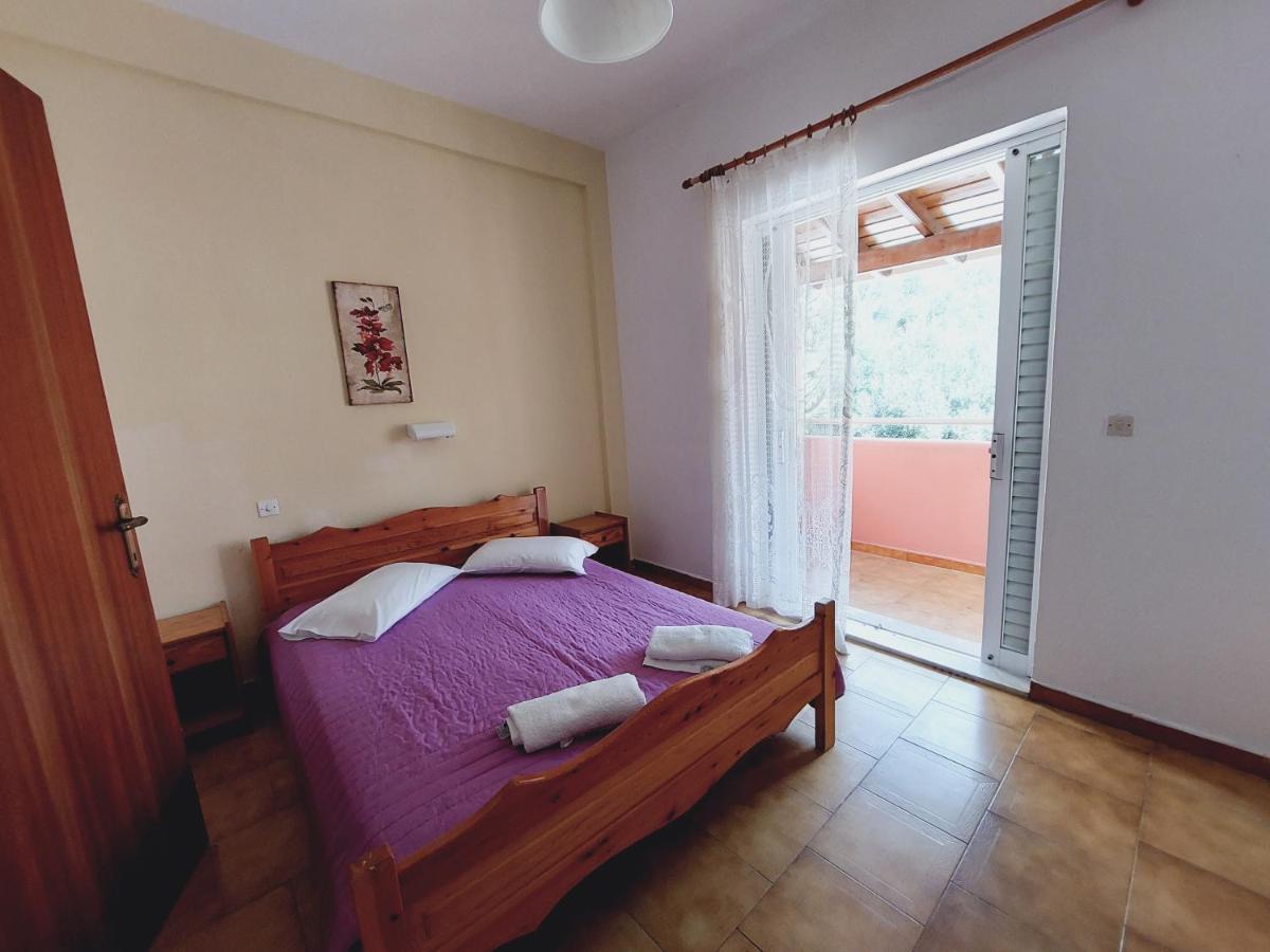 Villa Elena Ypsos Exteriör bild