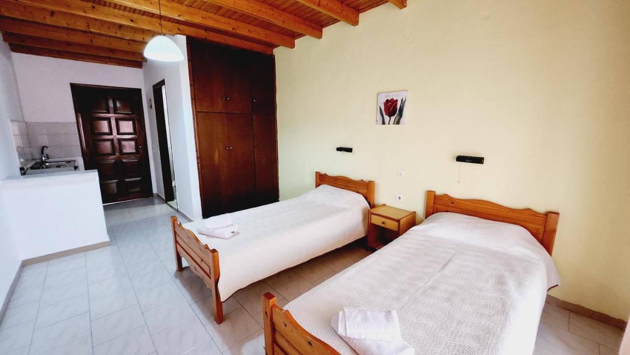 Villa Elena Ypsos Exteriör bild