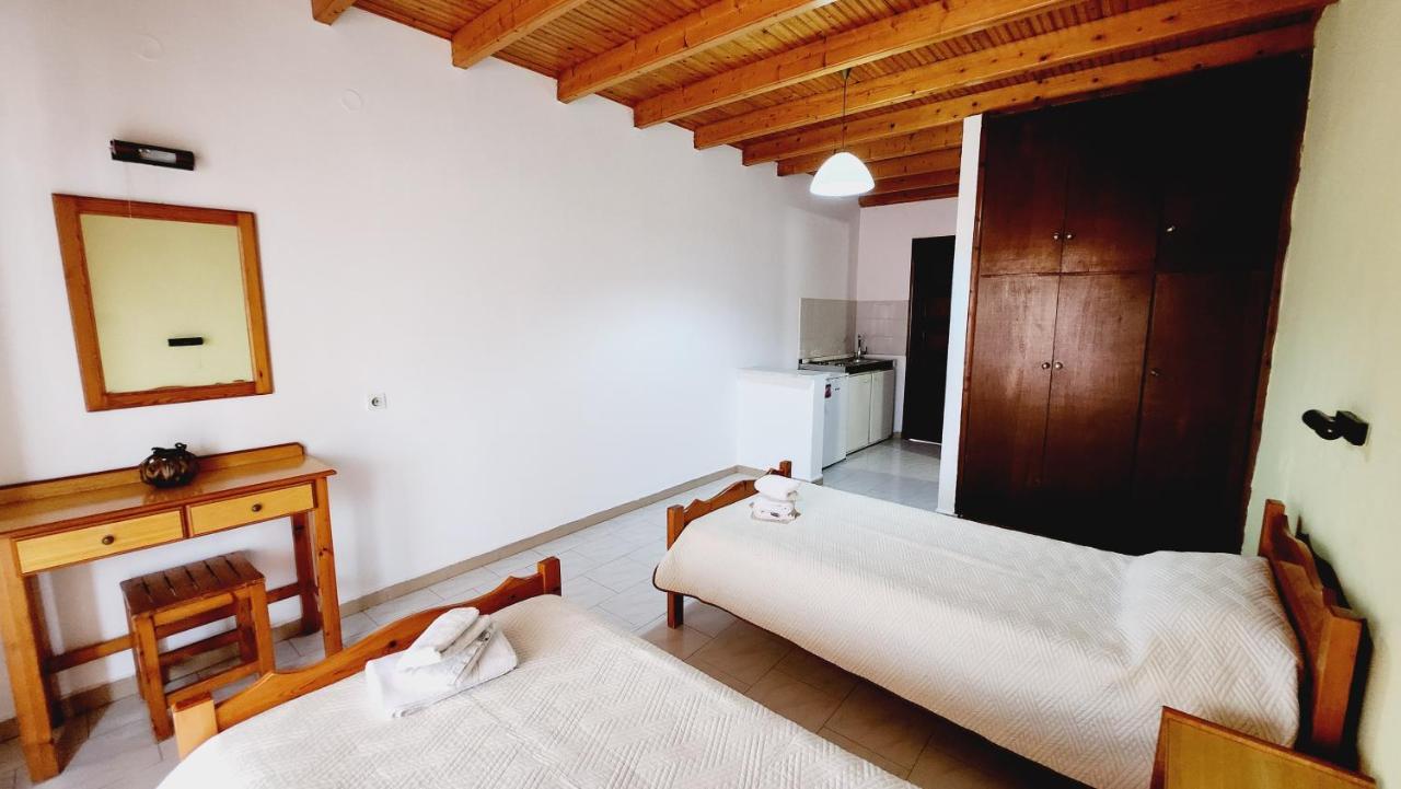 Villa Elena Ypsos Exteriör bild