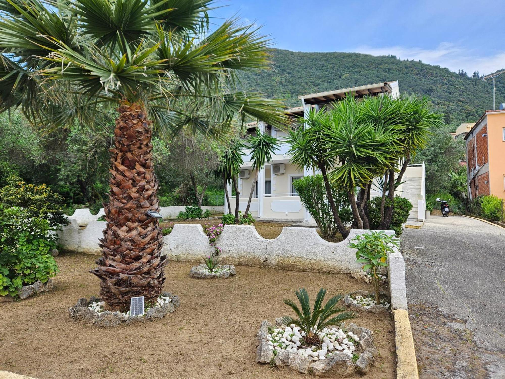 Villa Elena Ypsos Exteriör bild
