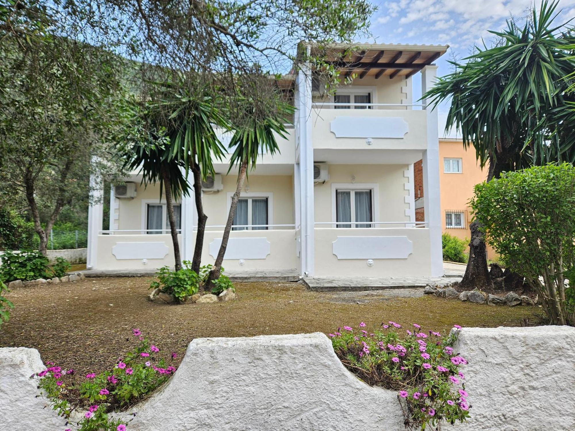 Villa Elena Ypsos Exteriör bild