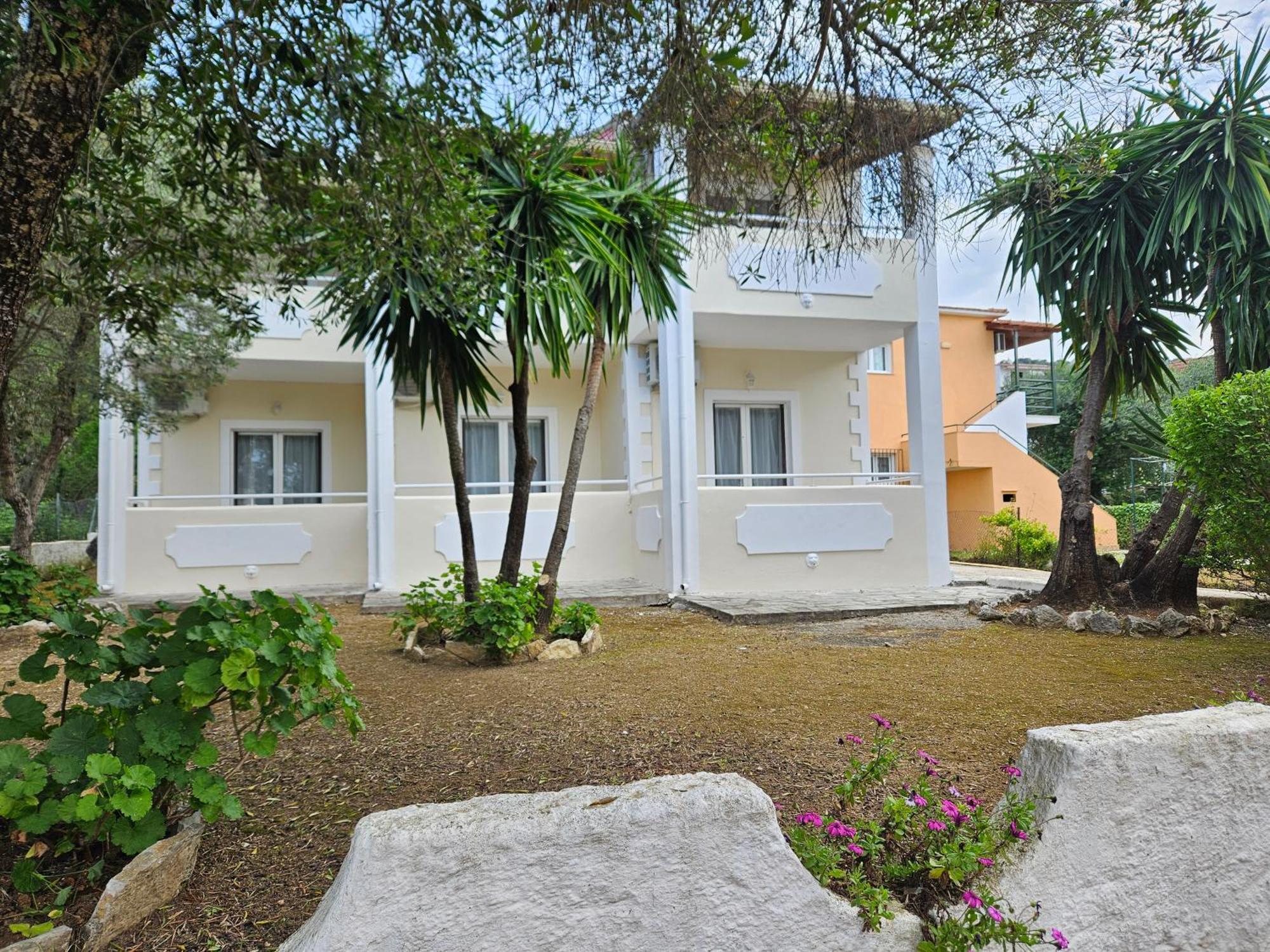 Villa Elena Ypsos Exteriör bild